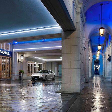 The Novotel Toronto Centre Esterno foto