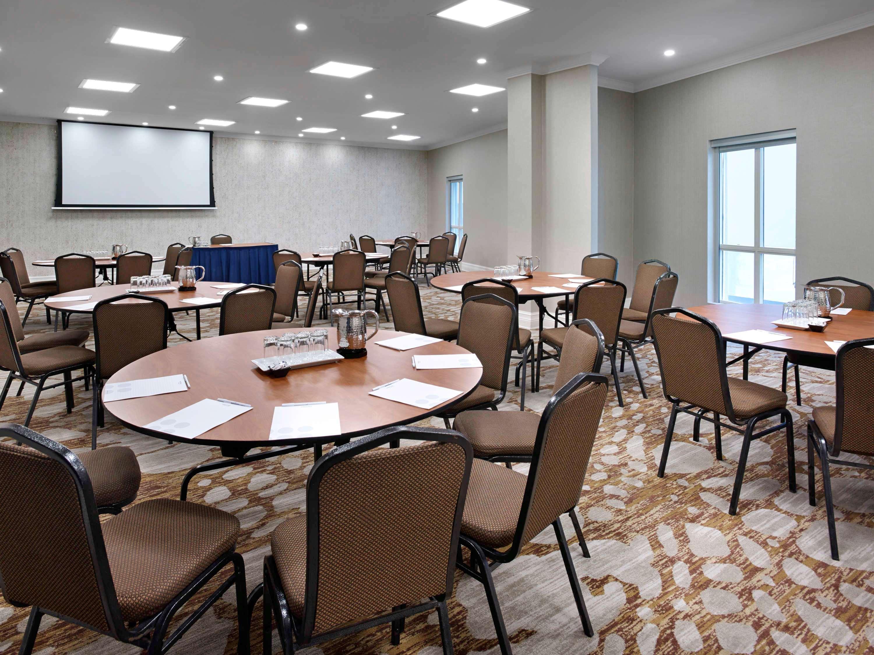 The Novotel Toronto Centre Esterno foto